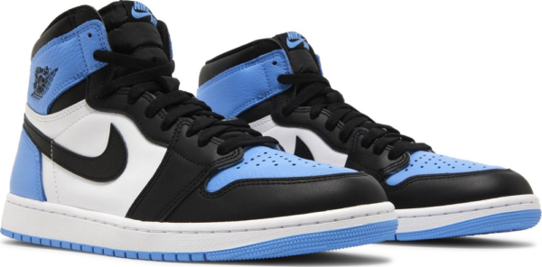 Air Jordan 1 Retro High OG UNC Toe - Image 2