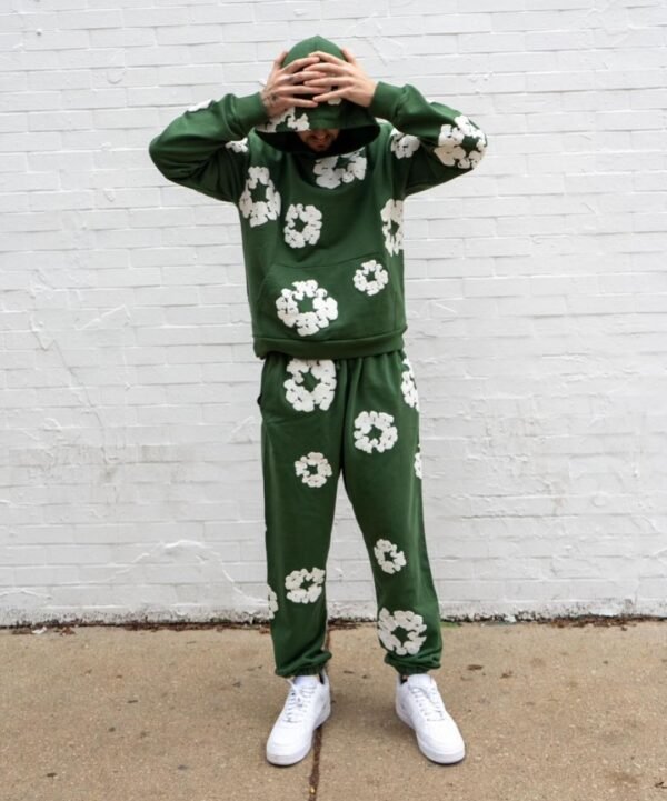 Denim Tears printed "Cotton Wreath" Green hoodie - Image 3
